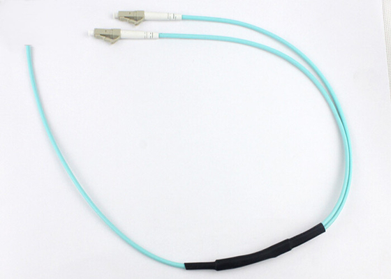 Câble à plusieurs modes de fonctionnement du câble OM3 de corde de correction du millimètre DX de câble optique de fibre de verre de 150M