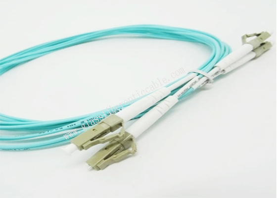 Type bleu LC UPC de connecteur de la longueur 20M 30M 50M du câble OM3 1C 2C LSZH de correction de FO