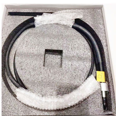 Fibre optique nue avec grand diamètre de cœur et extrémités polies avec précision pour équipement d'épilation laser dans le proche infrarouge